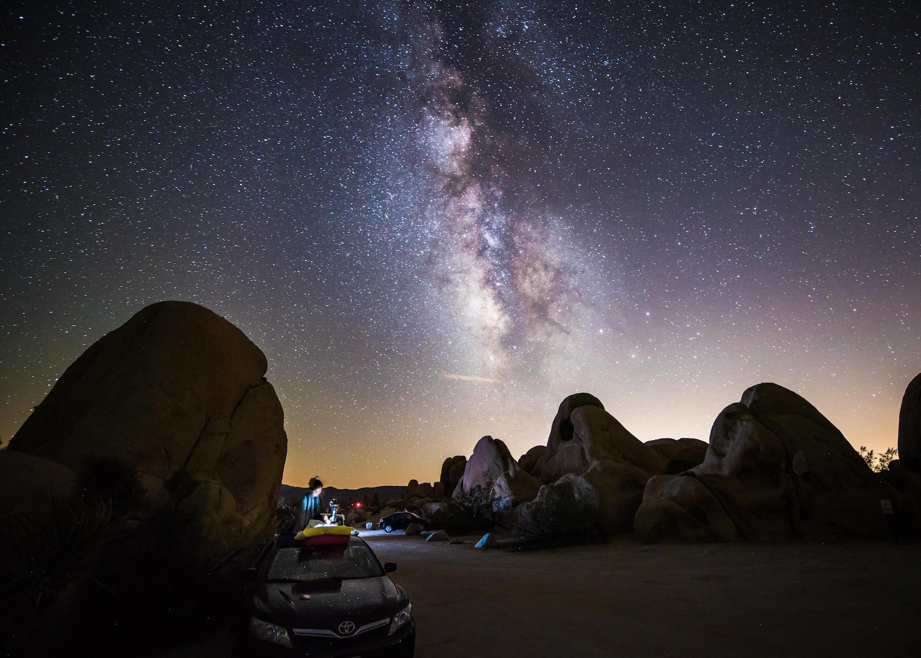 Milky Way at Arch Rock, Joshua Tree Linger Abroad